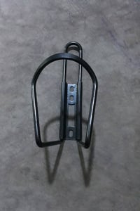 قاعدة مطارة