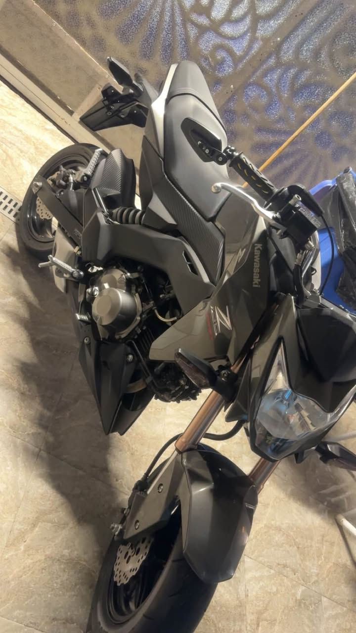 كاواساكي Z • نص بالصورة
