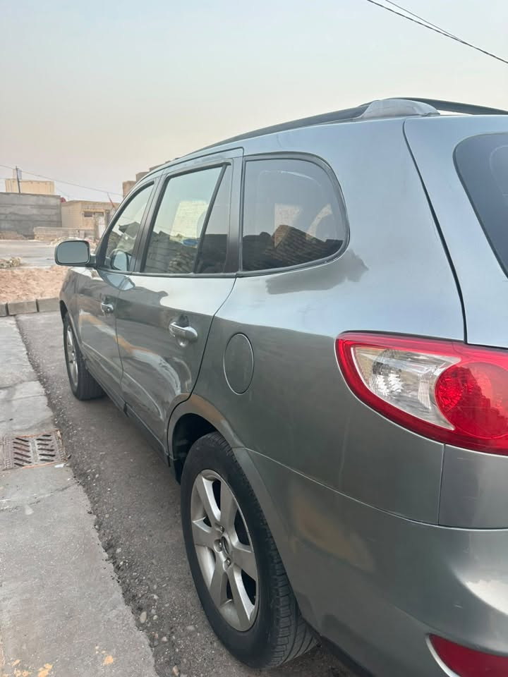 سنتافيا ٢٠٠٩ محرك ٦ كفاله كير محرك 
طقم تاير تبريد
 بابين وجاملغ ابيع مصبوغه عام 
رقم بغداد تنتهي السنويه ٢٠٢٧ مشروع وطني 
مكان السيارة ميسان
السعر ٨٥ وبي مجال
***********
