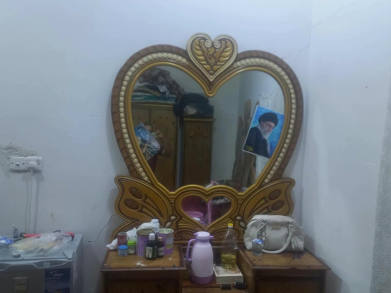 غرفه للبيع
