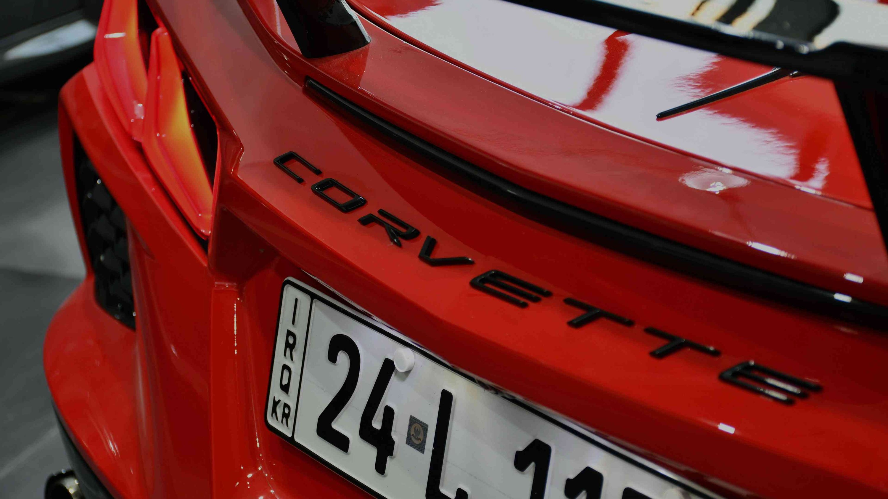 🔥 للبيع | Corvette C8 2LT – 2022 🔥 🔴 لون أحمر مميز 🏁 فئة 2LT – اعلى مواصفات جگات   موديل 2022 📍 ماشية 26,000 ميل  سقف كهربائي ✅ ضرر بسيط جداً  السيارة بوضع الوكالة ومن أنظف الكورفتات بالعراق 🛡️ السيارة مغلفة بالكامل PPF بضمان 15 سنة 🔊 تعديلات السيارة: • شوتة • حلوك CORSA سيارة نظيفة جداً ومهتم بيها، واللي يعرف بالكورفت يعرف شنو يعني C8 بهالنظافة 👌🔥 💰 السعر: تواصل خاص 📞 للاستفسار والتواصل: ***********
