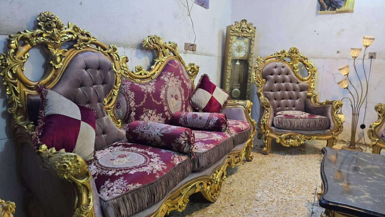 تخم زان مصري اصلي طلا ورق الذهب
10 مقاعد بدون ي ضرر نظافه 100% 
سعر 875 مكان مكان البياع
 اكو توصيل ب واتساب
 ***********
