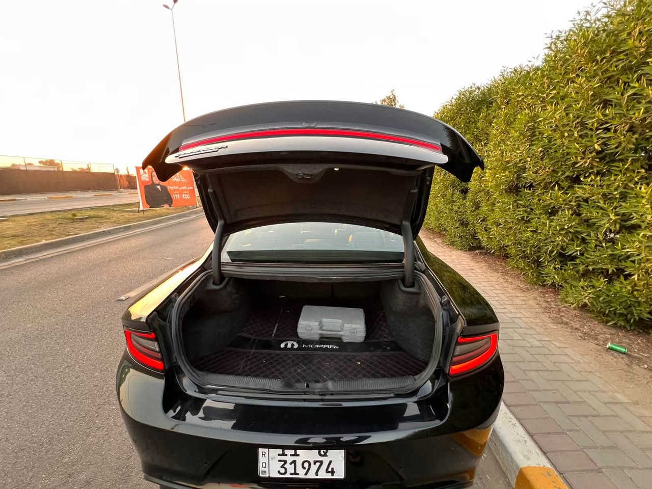 دوج تشارجر SXT PLUS 2022 وارد امريكي فول واحد على واحد
حادثها جاملغ الأيمن مبدل بأمريكا وبنيـد  
عليها كت كامل  SRT اصلي بنيد ولحية ودركة اصلية شرط
كشنات جلد + كهرباء تدفئة و تبريد
فتحة سقف 
شاشة صغيره 
ارضيات موبار اصلية
تخم تاير جديد 
السيارة ماشية 35mi ميل حقيقي
رقم بغداد بأسمي تحويل ثاني يوم 
السيارة مكفوله كفاله عامة من الصبغ السيارة جديده بمعنى الكلمة وتجي بعينك وتشوفها احلى من الصور بهواية
وترايها وين ميعجبك
السعر 230 وبيها مجال للطيبين

مكاني بغداد العامرية او نفق الشرطة 
🤍
***********
