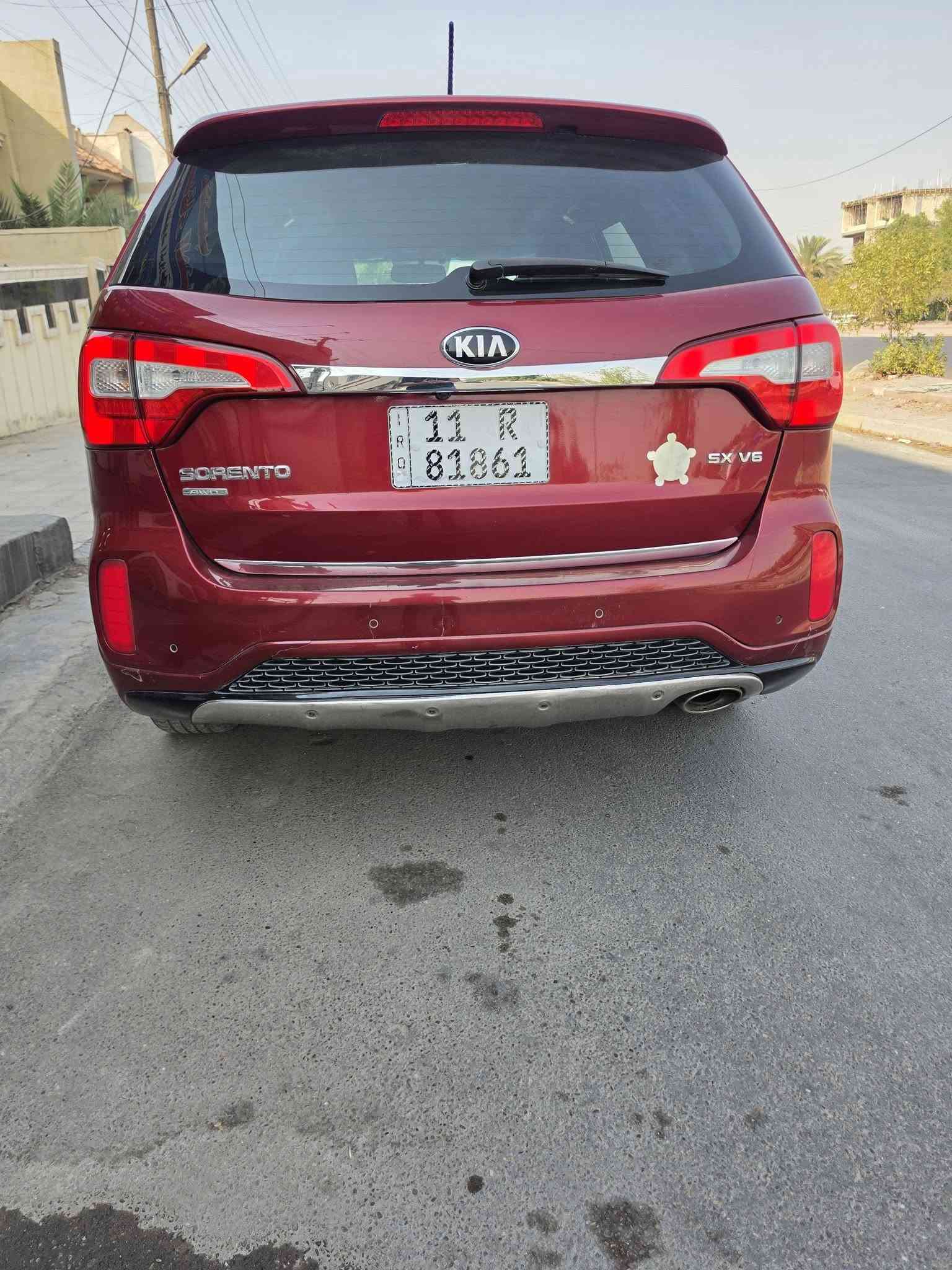 سلام عليكم سورنتو 2015 وارد امريكي فول مواصفات للخير vip سبعه راكب 6سلند 3 قطع تبريد السياره جاهزه ربع دينار متصرف عليها بيها 3قطع صبغ بدون دواخل  مكاني بغداد الكرخ للبيع اوالمراوس رقمي *********** موجود واتساب
