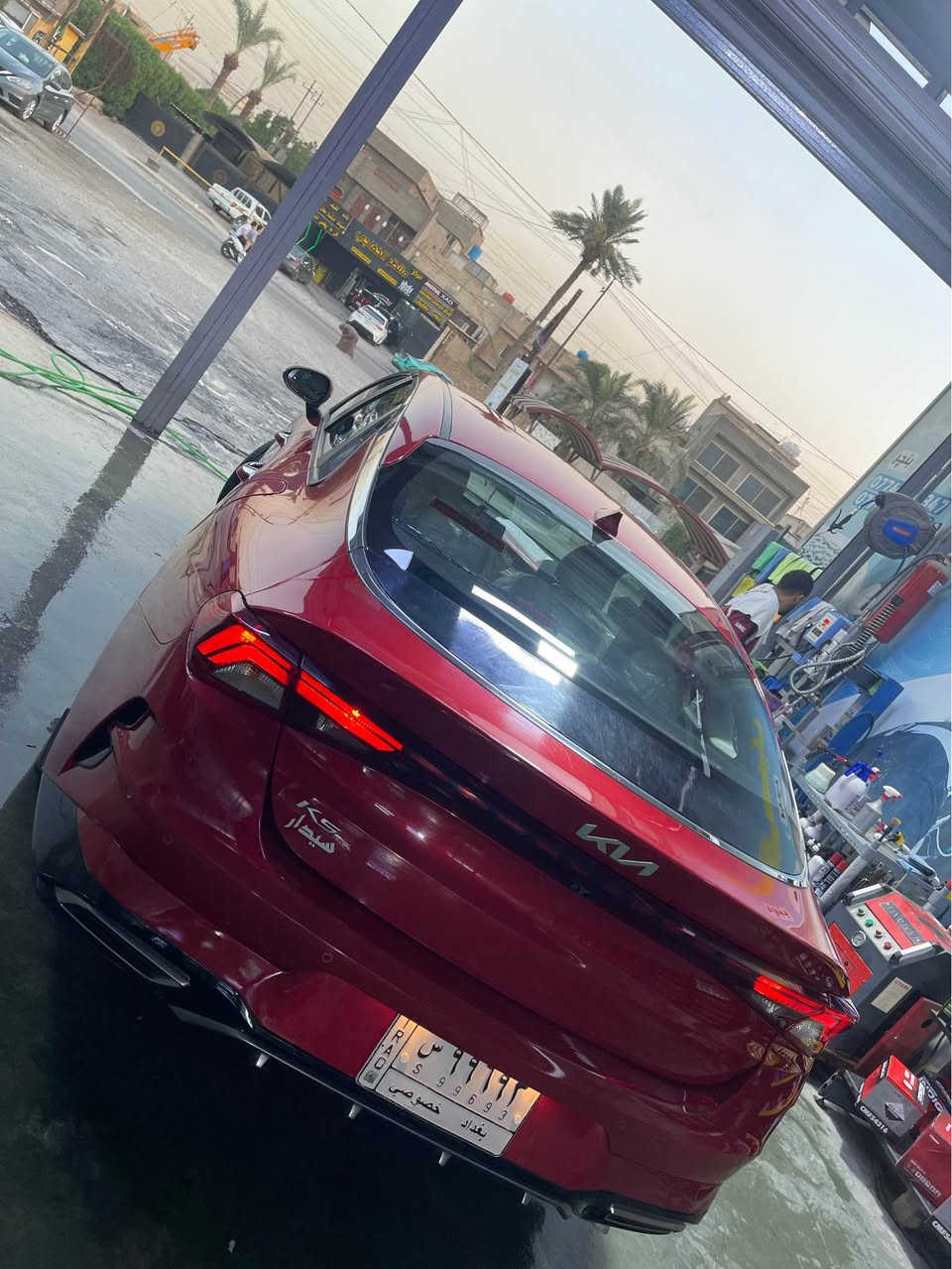 السلام عليكم
K5 2022
خليجيه 
سياره حيل جديده ومال بيت 
ماشيه 36 الف كيلو 
السياره على وضع الشركه من صدر ومن غراض ابد مملعوب بيها 
السياره نطخت بالعراق بالبنيد وبدلته بواحد جديد وصبغته يم صفار صبغ درجه اولى

السياره بصمه 
كشن كهرباء
ويل 18 
شاشه ابل كار بلي
وهواي موصفات بعد
رايدها ب183 وبيها مجال 
*********** بغداد, العراق
