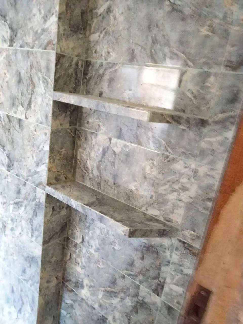 بورسلين • سيراميك • ترميمات أرضي وجدران