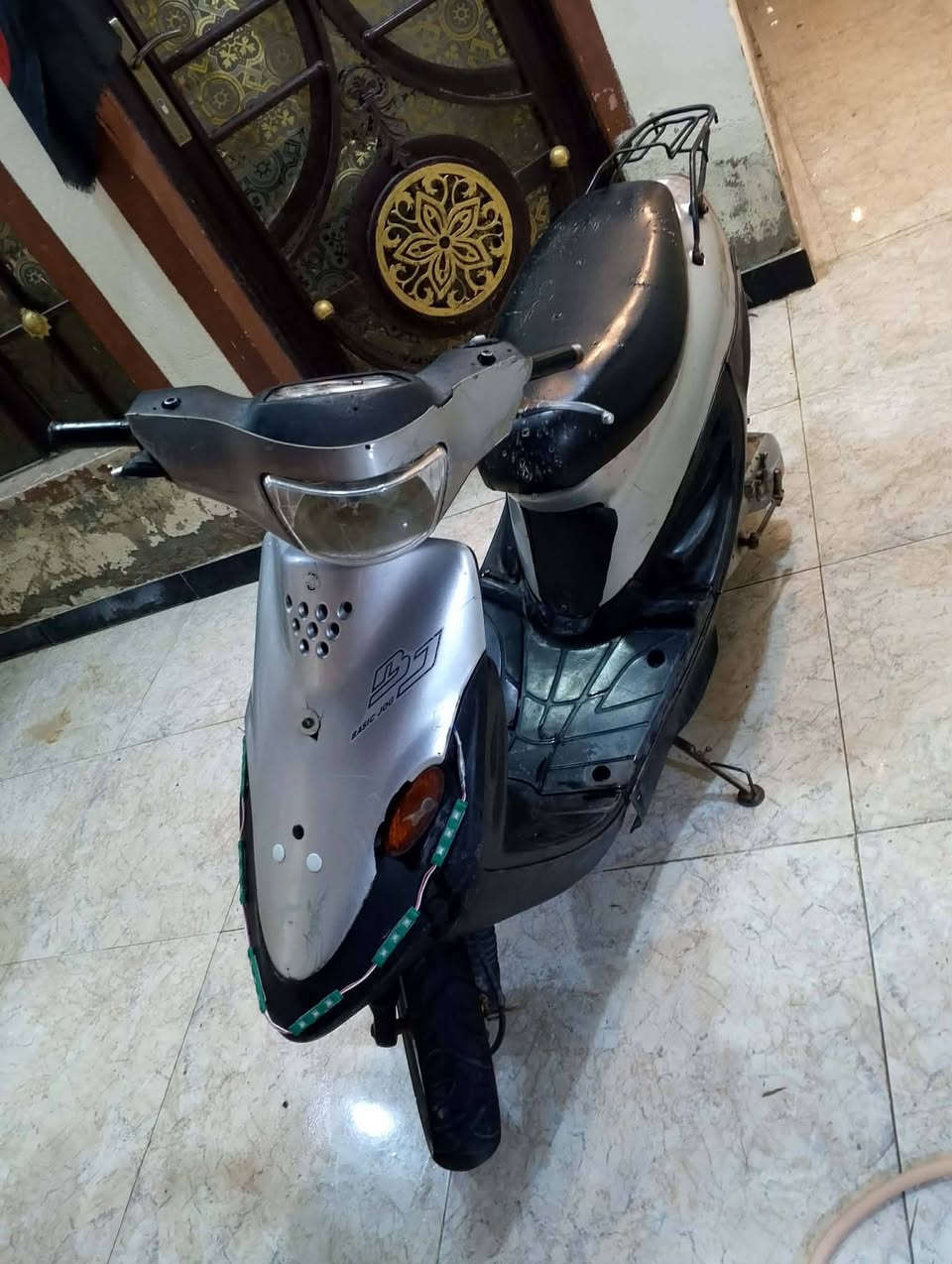 بيجي للبيع جاهزه السعر 250وبيها مجال الاتصال***********
