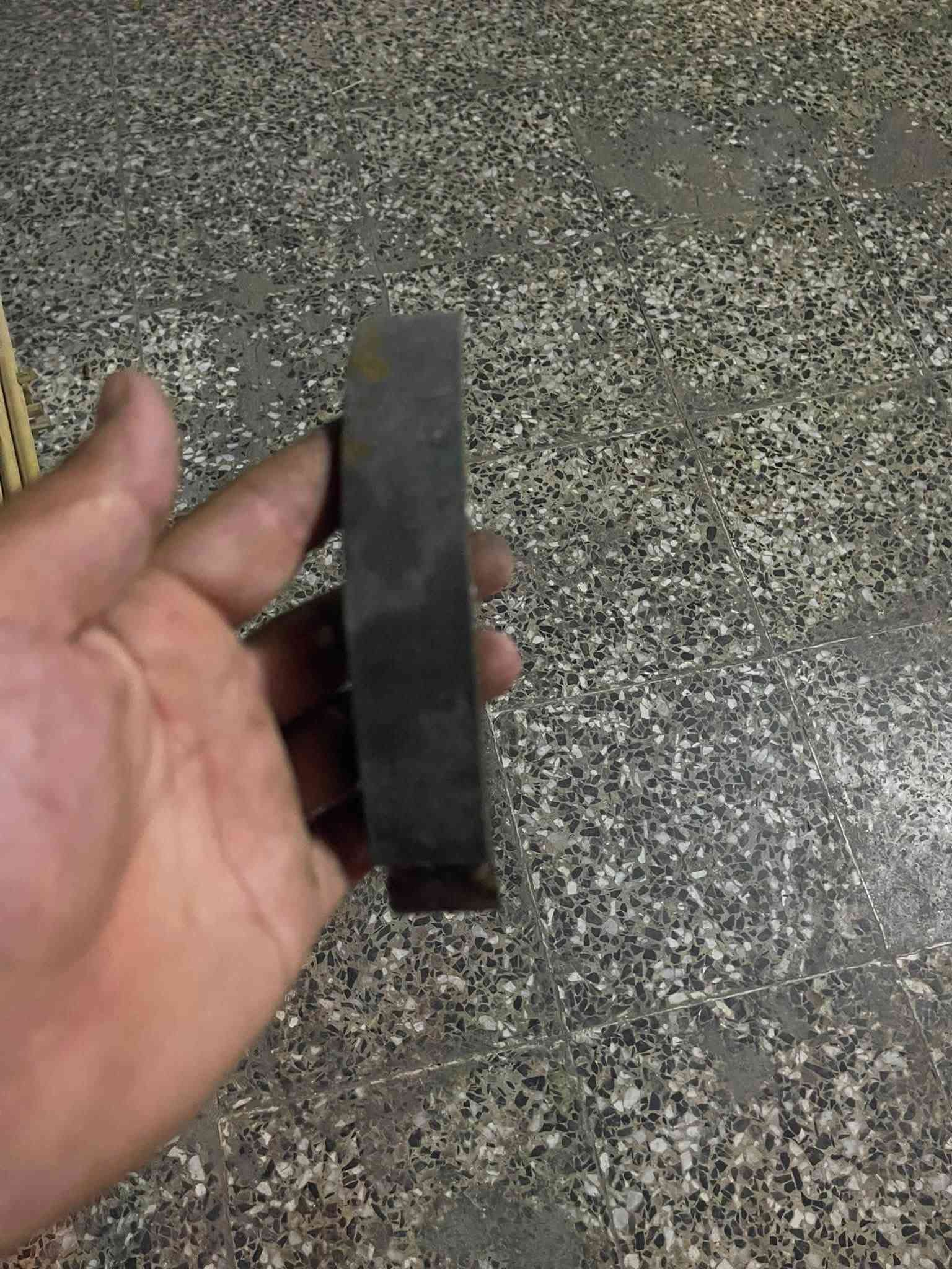 سلام عليكم متوفر عندي غراض لانسر مثل ابطاين بوب عدد 4 مثل ما واضح بل صورة  بوش صدر خلفي بنزات خلفية وماطور جامة قاعدة فيوزات امامية رئيسي أم كتفات موجودة صور اضيفهن بل منشور 
سلف وداينمو وباور مال حاوية شديت مكينة وجني  وياهة فة ما احتاجهن لي يفيدنة بل خدمة مكاني حي اور ل 600 *********** رقمي
