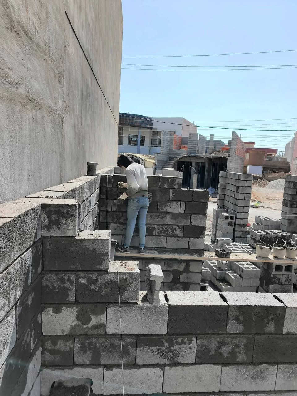 اسطه بناء ابلوك داخل كركوك فقط  متفرغ حالين 
***********‬‏
   
 ***********
