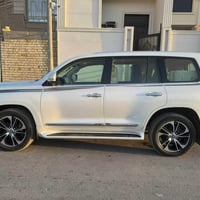 لاندكروز • ٢٠١٧ • سونار