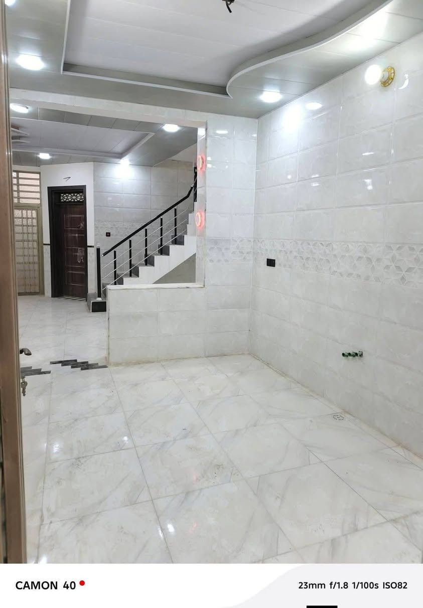 عرض150متر للبيع السعر 47اوبيه مجال بصيط   فول نضافه مناسب جدآ  بلاش بلاش راعيه مار ابضرف لا اكثر تجي وتشوف ابعينك مشمول بتطويب اوبيه قرار محكمه البناء طابوك اساس اوسقف صب مركزي  اوبيت كلش حلو دار عمر 
العنوان النجف الاشرف  مقابيل ملحق قريه الغدير
للاستفسار اتصال
*********** او واتساب

نص مكتوب في الصور:
- CAMON 40 • 23mm f/1.8 1/100s ISO74
- CAMON 40
- 23mm f/1.8 1/100s ISO103
- CAMON 40 • 23mm f/1.8 1/100s ISO82
- CAMON 40 23mm f/1.8 1/100s ISO84
- 23mm f/1.8 1/100s ISO100
- CAMON 40 • 23mm f/1.8 1/100s ISO132