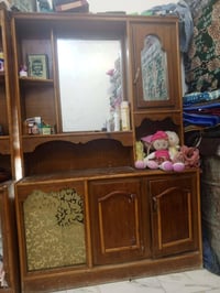 غرفه اخشاب • للبيع • سعر مناسب