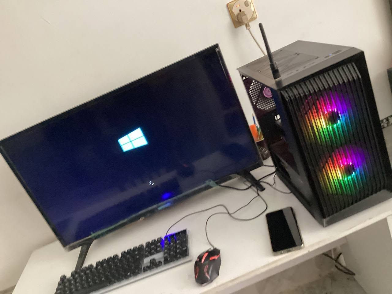 كيس للبيع
المعالج: Intel Xeon E5-2680 v4
كرت الشاشة: RX 580 8GB
الرام: 8GB DDR4 3200MHz
التخزين: SSD 240GB + HDD 500GB

مع كيبورد وماوس وكارتون الكيس

السعر 375 الف

مكان بغداد الراشدية

***********
