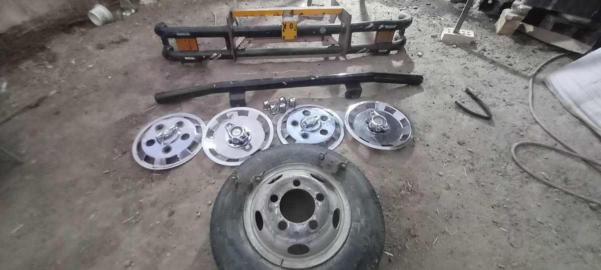 غراض كوستر للبيع كبات سلستيل وكبات براغي وقواعدهن كاملات درع امامي خلفي اسبايدر واسبير قيم واخذ بالي يرضي الله المكان بغداد ***********
