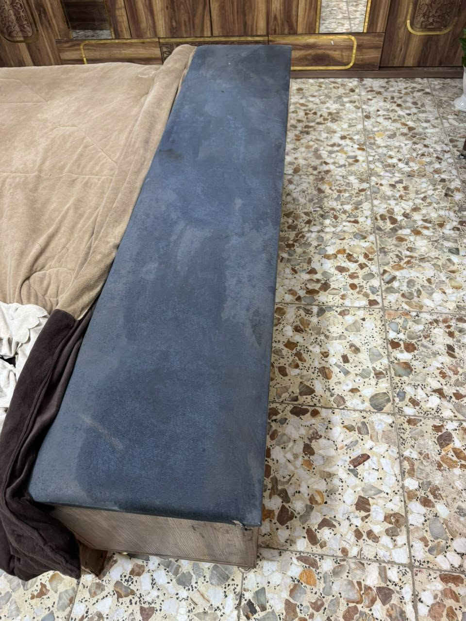 غرفه نظام ابواب 6 باب تركي نظيفه بدون ضرر السعر 750 وبيه مجال قليل مكان بابل قرب العاب المدهش م ***********
