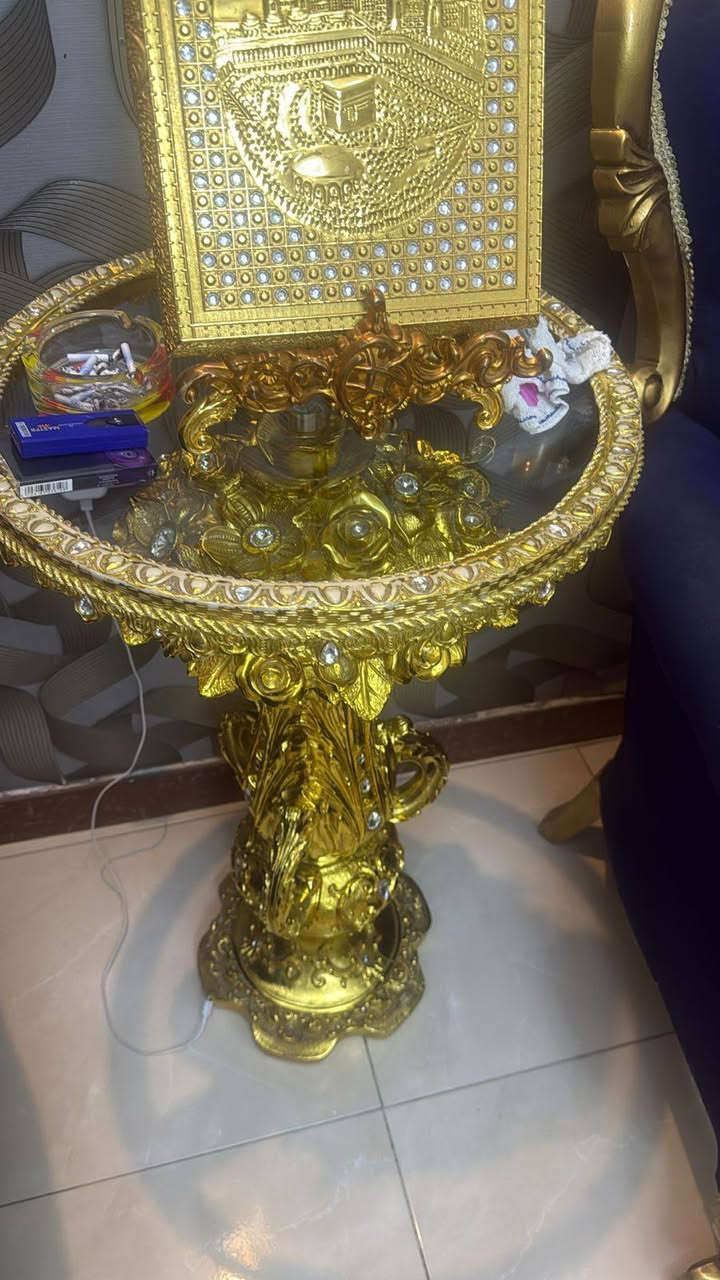 تخم ٨مقاعد للبيع مع طبلات مع باترينا رايدتهم ب٥٥٠ عدا البترينه ١٠٠   عنواني الكراده  الرقم وتس فقط ***********
