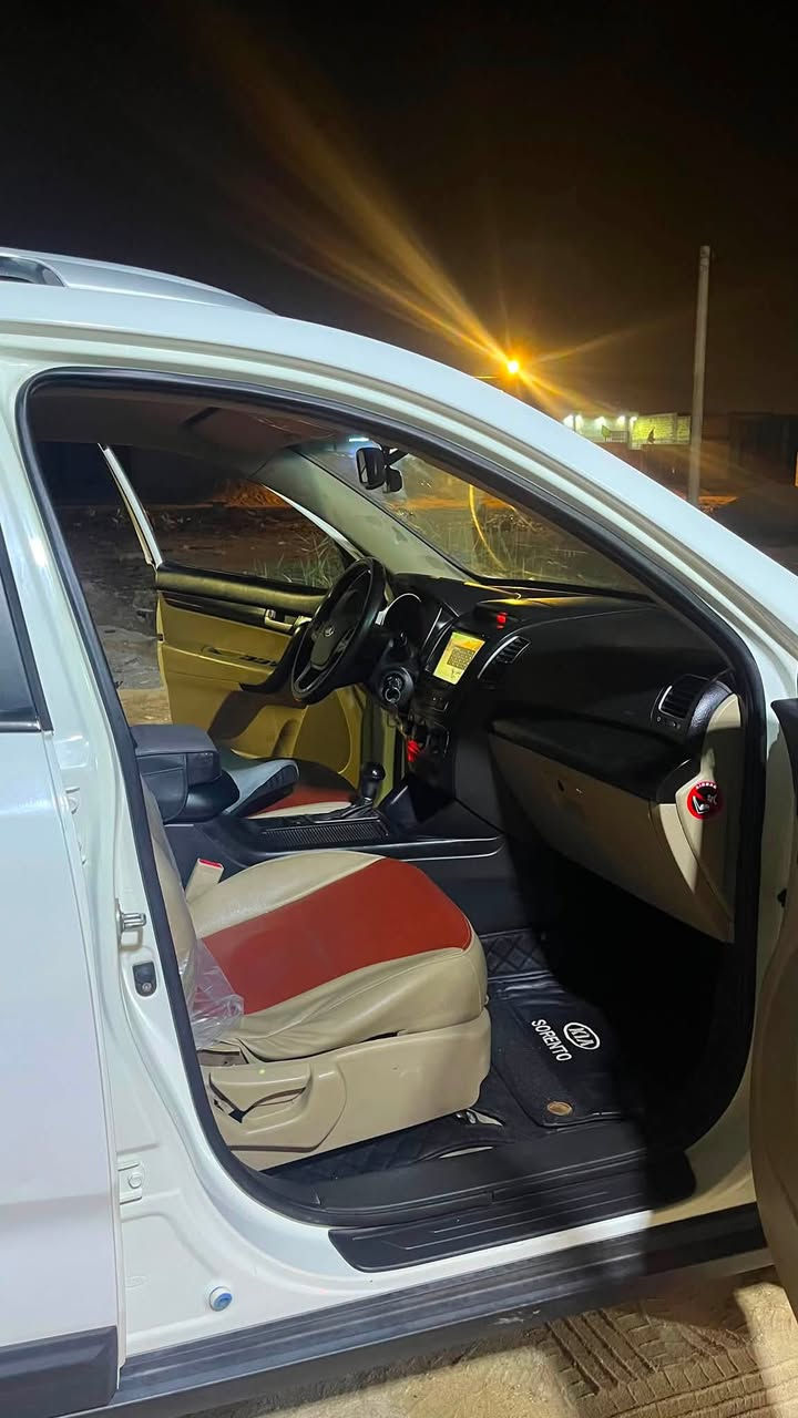 اسلام عليكم سورنتو. ١٤. خليجي محرك سته سلندر مكفول من الضربه والتبديل محرك والكير بحاله جيده فور ويل مانع انزلاق نضام eco (شخط بلبابين العكس السايق ومصبوغ فقط )ماشيه ٢٠٠ 
السعر ١٦٥ ومجال قليل للجيه 
البصره قضاء الفاو 
اي استفسار ***********
وخادم للطيبين
