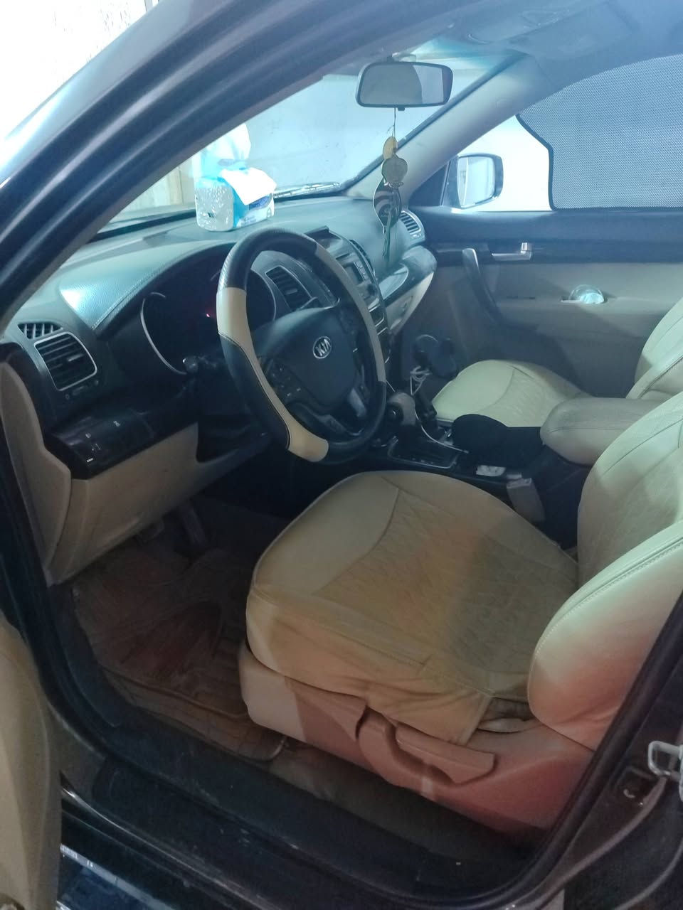 السلام عليكم سورنتو خليجي موديل 13 بيه تبديل قطعه الجنطة فقط وسيارة بيهة كازكيت للاستفسار اتصال على الرقم : ‏‪***********‬‏
