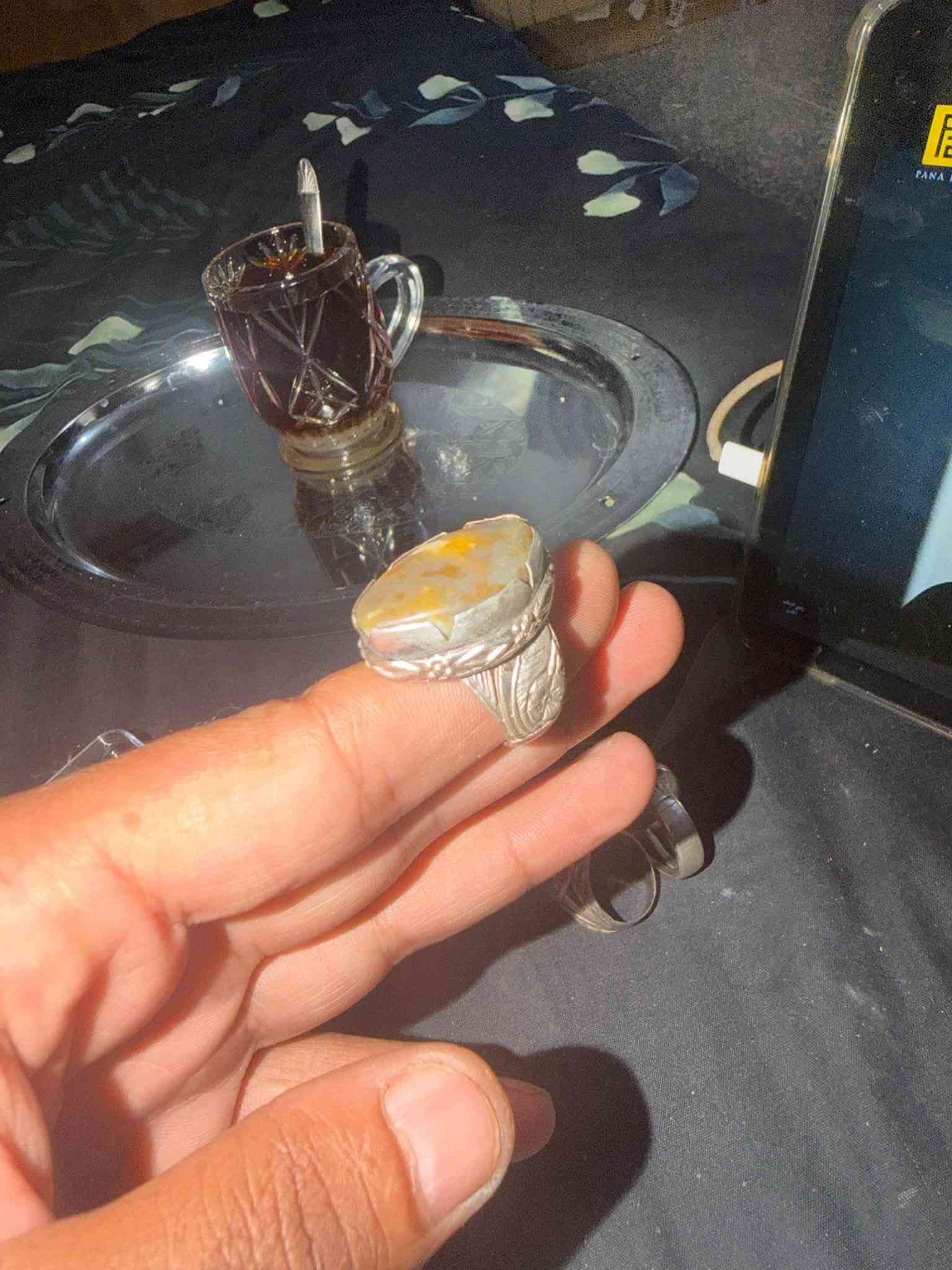 للبيع شلع والله مالاتي الشخصيات سعر الغرام 4 آلاف قفل هاذه رقمي *********** عنواني بغداد
