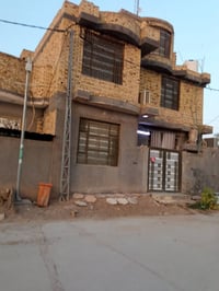 بيت للبيع • حي الصحه • ١٠٠م