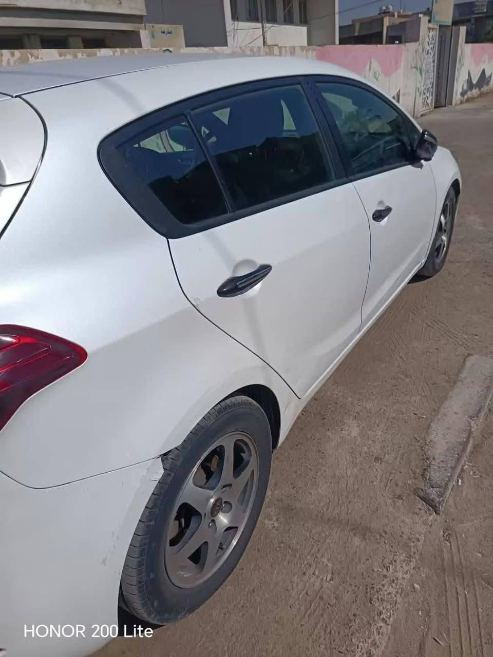 كيا فورتي ٢٠١٤ وارد ضررها بالجنطة بسيط جدا تبريد قطعتين كشنات مخمل للاتصال ***********

نص مكتوب في الصور:
- HONOR 200 Lite
