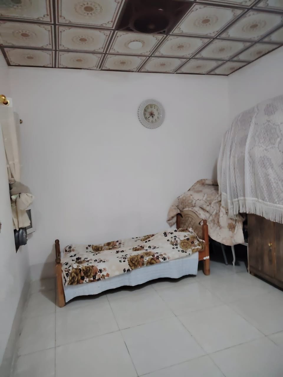 بيت للبيع مساحة ١٥٠ م طابو صرف طابقين في كركوك حي الاسرى مقابيل جامع معراج تقريباً بيها اربع غرف نوم واستقبال وصحيات درج داخلي فول كاشي سيراميك سعره ١٥٥ مليون للمزيد من المعلومات اتصال على رقم مبايل ***********
