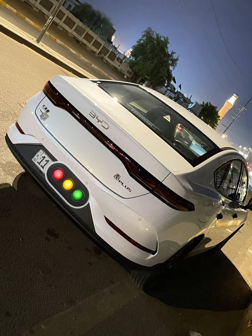 السلام عليكم شباب
للبيع BYD كن بلاص 

سنة الصنع : 2025

عداد المسافة الكلي :- زيرو ماشيه الف فقط 

مرقم البارحه بمرور الحسينية

مكفوله كفاله عامه على وضع الشركة 

سونار مرفق بالمنشور 

داخل زيتوني كامل  كل ملحقاتها

وبقية المواصفات الاساسية المعروفة

السعر :  19,800 د.ع وبيها مجال بسيط 

العنوان :- بغداد حي القاهره 

للاستفسار : ***********
