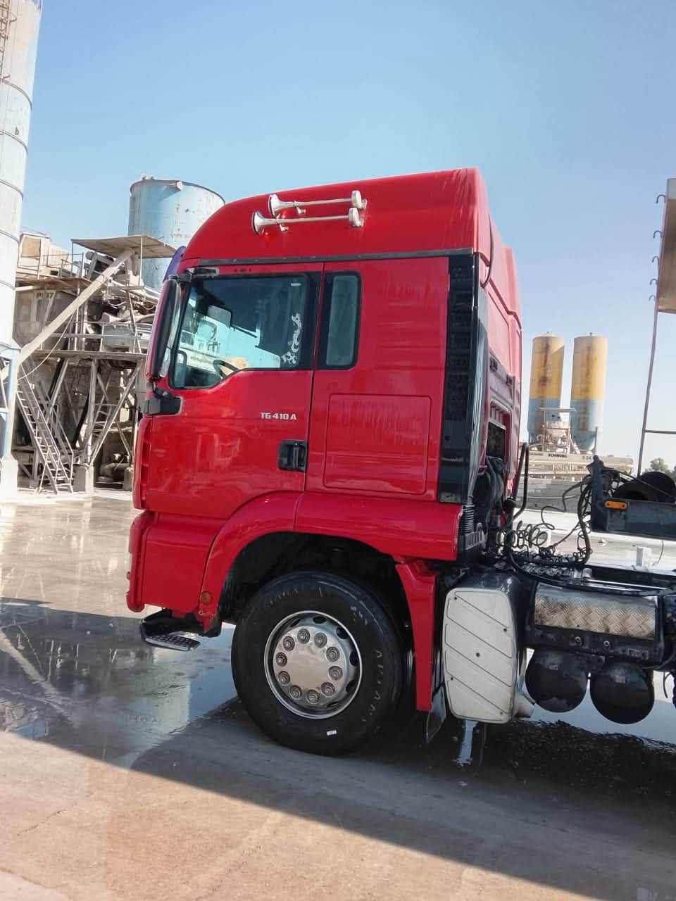 مان بۆ فرۆشتن 
مۆدێل 2002
گێر عادی 
گێڕ و مەکینەو ئەکسڵی بەشەرت 
مەکینە 460
سپلیتی سەر سەقفی بۆ دانراوە
تایەی لۆکە 
سەنەوێ و هەزەی بەسەر چوە مانگێکە بە ناو خۆمەوەیە
کامل جاهیزە لە ناو ئیشایە سەیارەکە
بۆ نرخ نامە بنێرە شوێن کەلار
***********
ئەدمین ♥️
