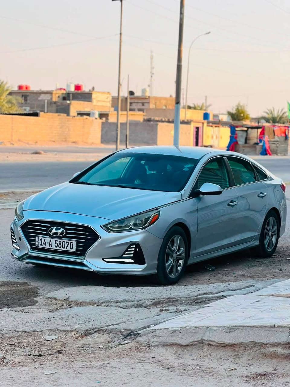 سلام وعليكم سوناته مديل 18 بيه 3 قطع بدون دواخل سياره جديده وجاهزه وارد امريكي  سياره جاهزه للخير سعر مناسب 114 بكاني بصره ***********
