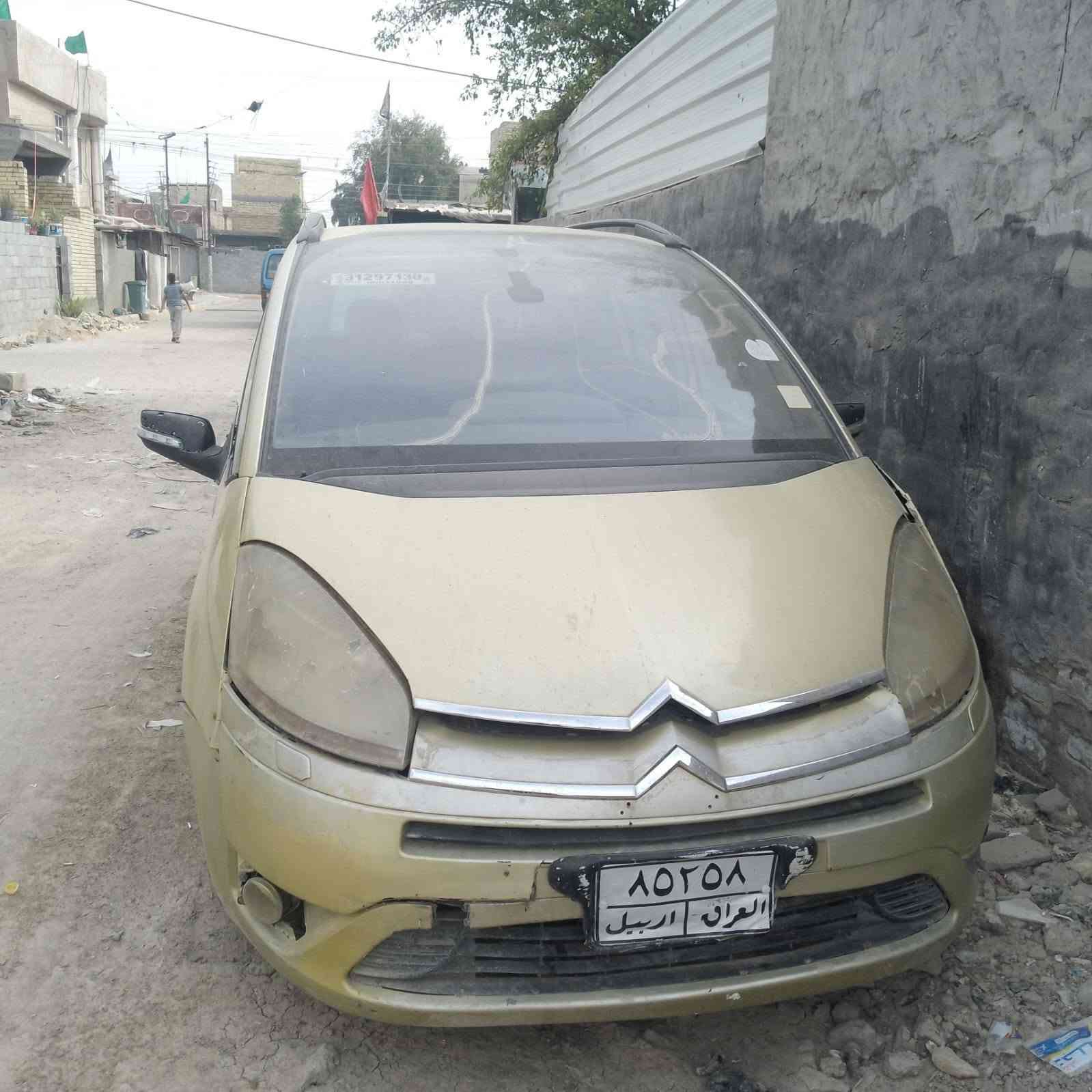ستروين خصوصي اربيل كير ومكينة ام الجف عطلها بالعقل مكاني الشعب والشرعي موجود بأربيل سعر 20 قفل مامتواجد على الفيس 
***********
