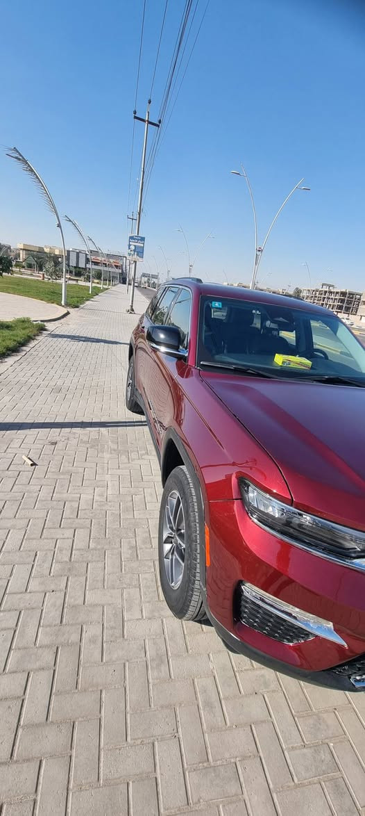 جيب شروكي لمتدد فول عدا الفتحة
موديل ٢٠٢٣ بسمي 
وارد امريكي ضرر بابين ومدكر 
العنوان البصره ***********
