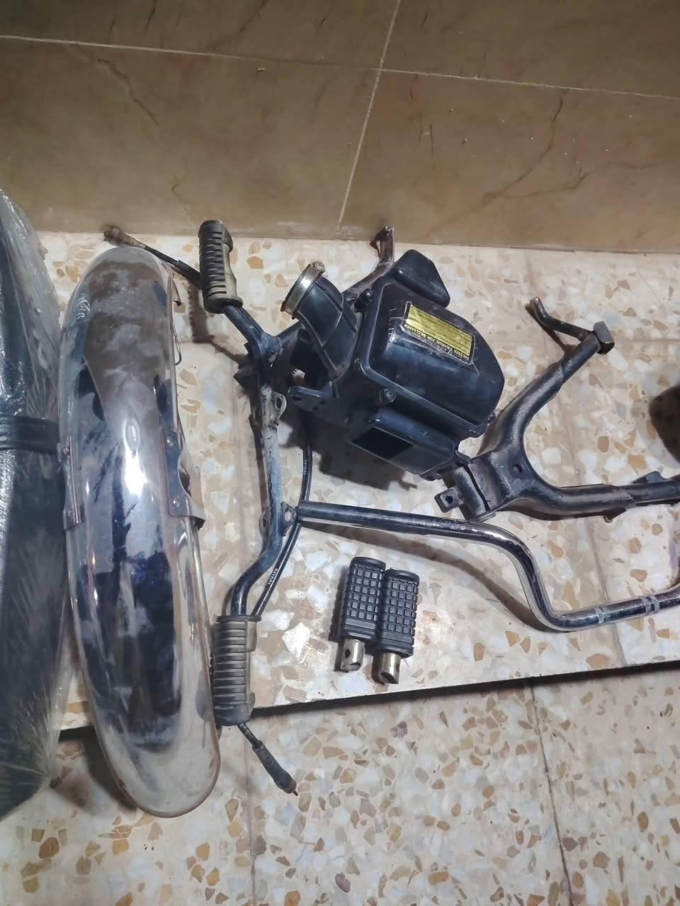 غراض
غراض للبيع كامله ايراني اصلي مو تجاري مكاني نجف ابيع شلعه وحده مابيع مفرد جدد ومكفولات ***********
