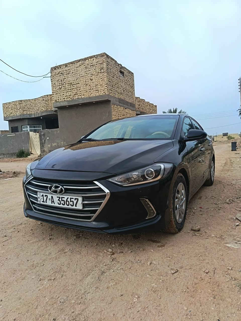 الانترا موديل 2017
محرك 2000 دوش المرغوب

ماشية 140

رقمها مثنى

السياره جاهزه 

الداخل لونين 

(ملاحضه) صفحة السايق مصبوغ اثر جراد وشخوط بدون ضربة 

***********
السعر 107 وبيها مجال
