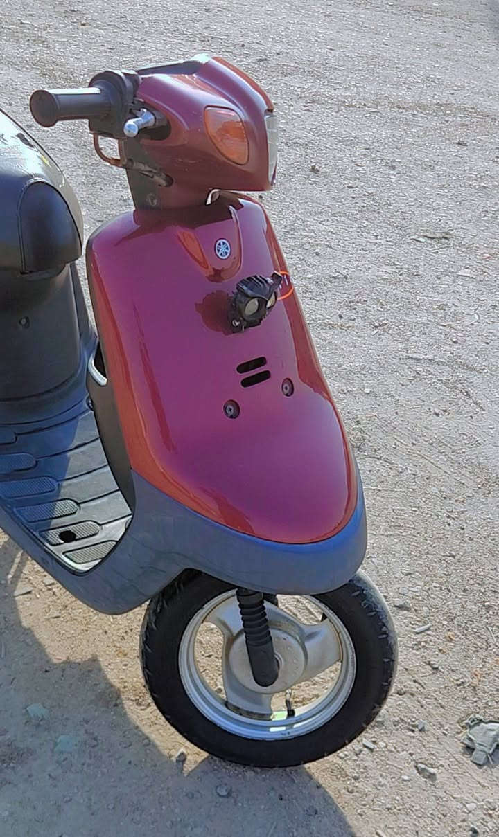 دراجه بترا للبيع 🛵
النوع / فحل خطين
 قفل اكسن ✅️
دراجه حاويه جديده ♻️
 جاهزه اي نقص مابيها 
شلعه قويه 🚀
مرايات الشركه موجوده بالجنطه
محرك برغي ما مفتوح شرط الفحص ⛔️
تواير الشركه نفسها 🛞
 كهربائيات اشاير لايت كله شغال
لايت بومه قوي ✅️
السعر/700 
الدراجه ماخذها ب900 الله يشهد من حاويه جديده كلش ⏳️ والمكاتبه موجوده 
 ناصريه مركز /***********
