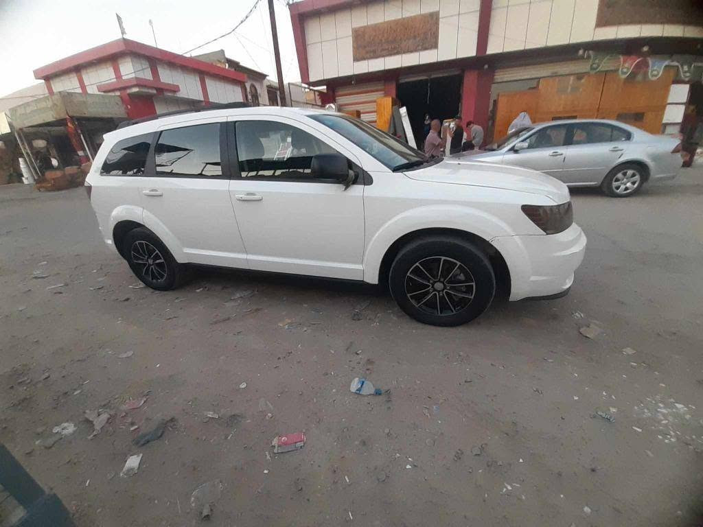🚘#للبيع دوج جورني ٢٠١٦ محرك أربعة سلندر 
سبعة راكب ثلاثة قطع تبريد رقم بغداد بأسمي 
تفاصيل اكثر الرقم ***********واتساب
أو ***********
السعر 120 ورقة

نص مكتوب في الصور:
- ضياء ال شلاكه
- نشط الآن