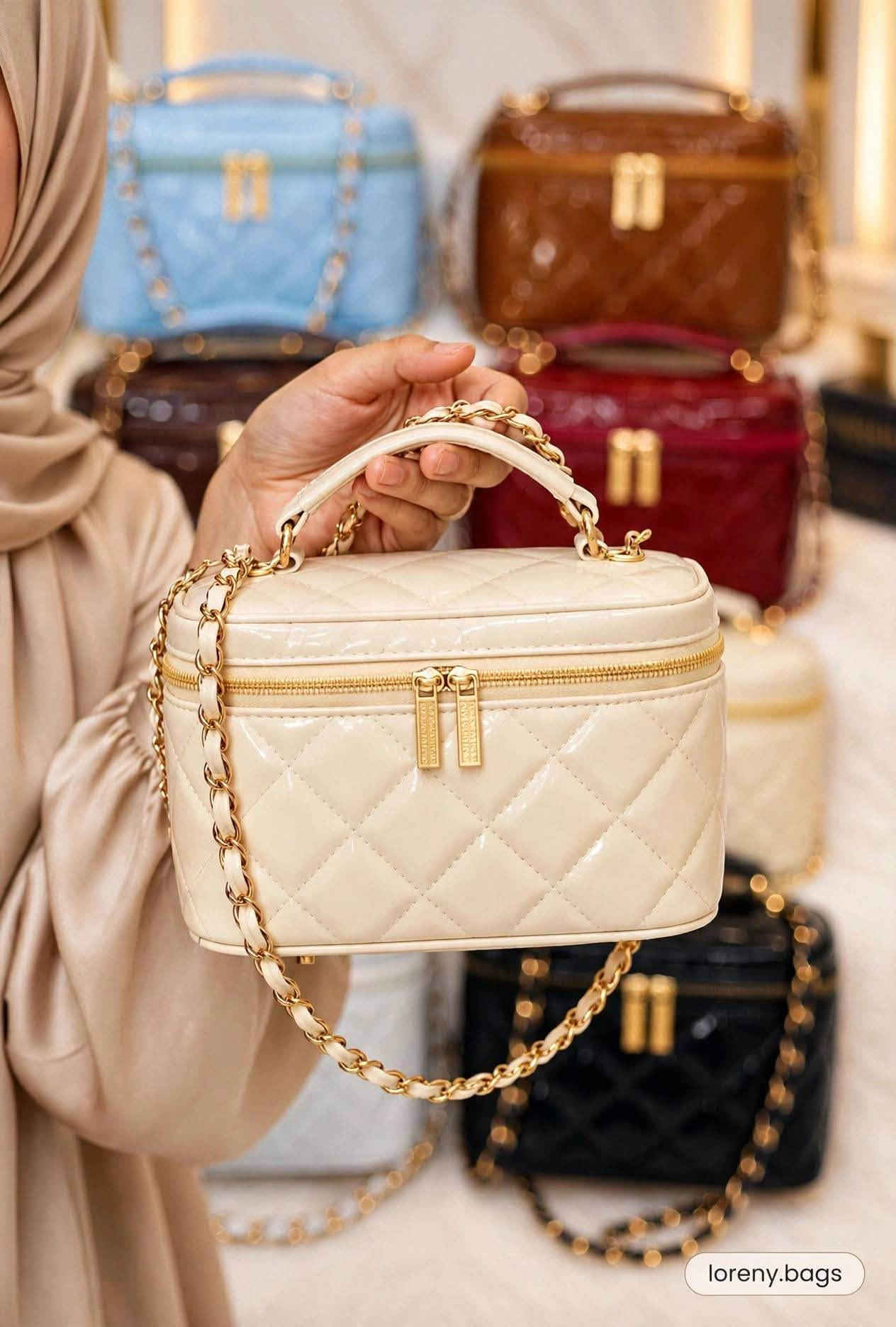 👜 سعر القطعة: 5,000 دينار فقط 🩷

✨ متوفر بيع مفرد وجملة 
📦 توصيل لجميع محافظات العراق 

🎀 كروب الجملة: https://t.me/bagswoman7
 

📩للحجز ***********

نص مكتوب في الصور:
- loreny.bags
- 46