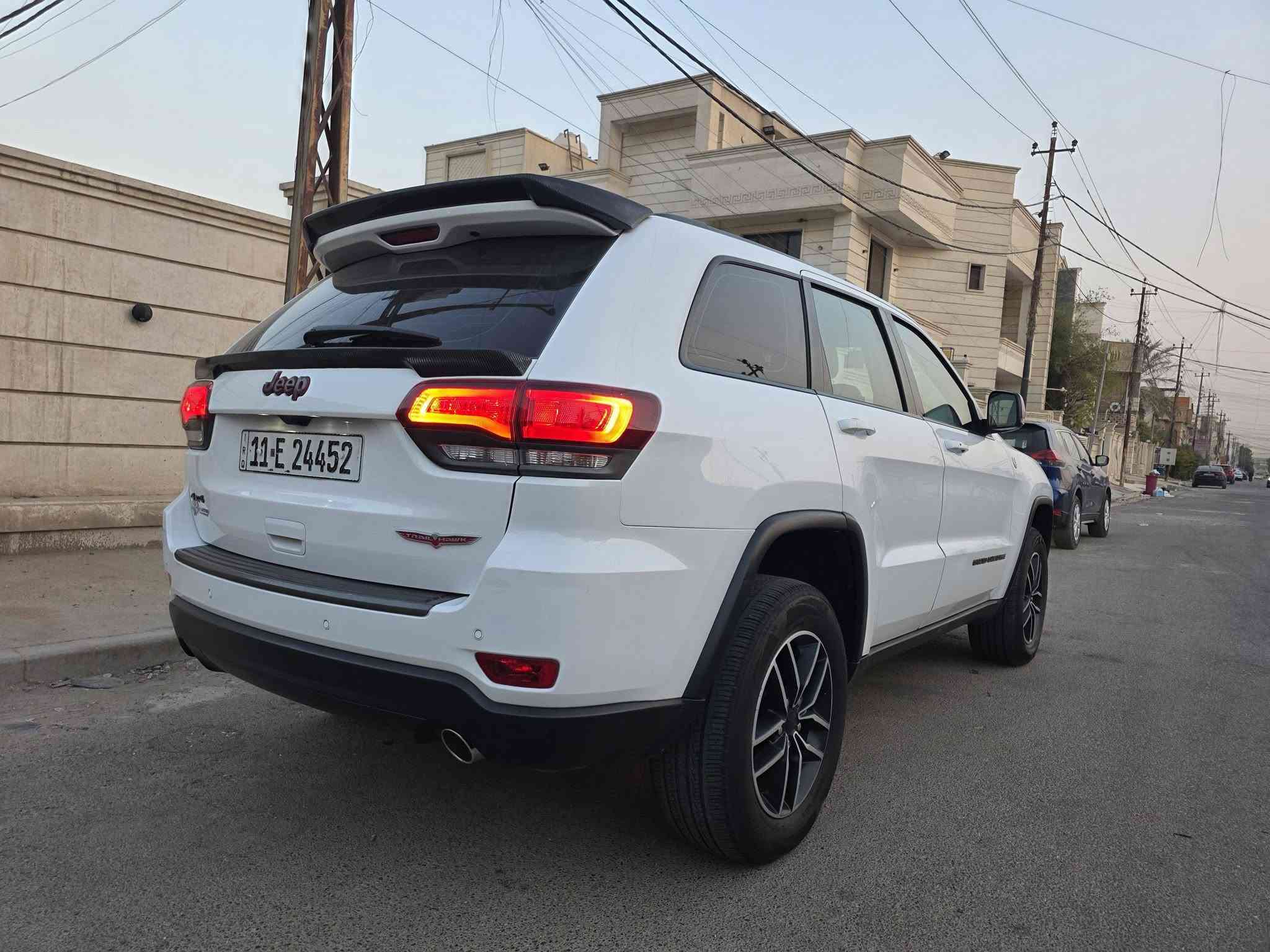 السلام عليكم ♥️
جيب ترايل هوك 2019 مكينة 6 V سلندر📍
خليجي وكاله هارلم 
كفاله من الصبغ والتبديل  
مكينه مفتوحه 
كير كفاله 
المواصفات :-
*جكات 
*بنوراما 
*كشنات فول (تدفئة تبريد كهرباء)
*كشنات خلفية تدفئة
*دفع رباعي 4*4
*صندوق كهرباء
*ليد زينون
*ستيرن كهرباء
*اختام احمر مال تريل هوك موجودة 
*ماوس تحكم 
*شفتات ستيرن 
*مري كهرباء

ترهم مراوس اوباما او جارجر 

مكان الدوره حي الصحه 

رقم بغداد  
السعرر 25،000
***********

