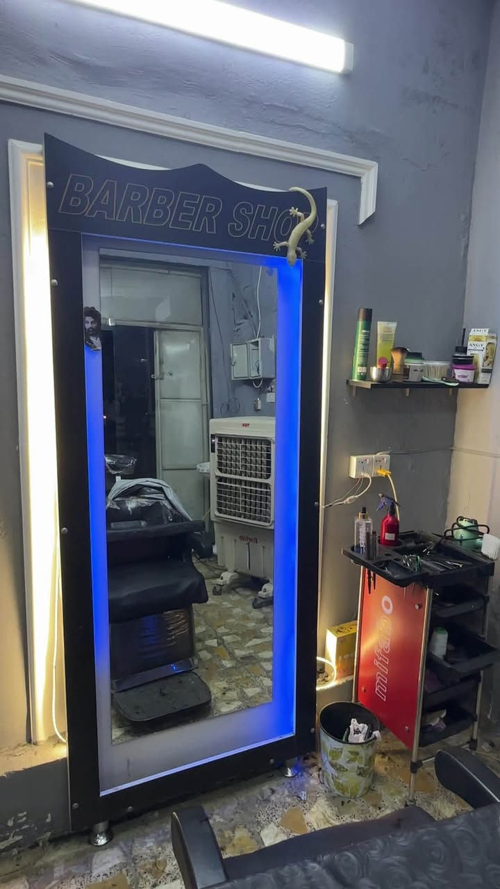 سلام عليكم عـندي مريات ثنين وعربانات ثنين للبيع مكاني بغداد الحبيبيه ادخل تواصل خاص او رقمي ***********
