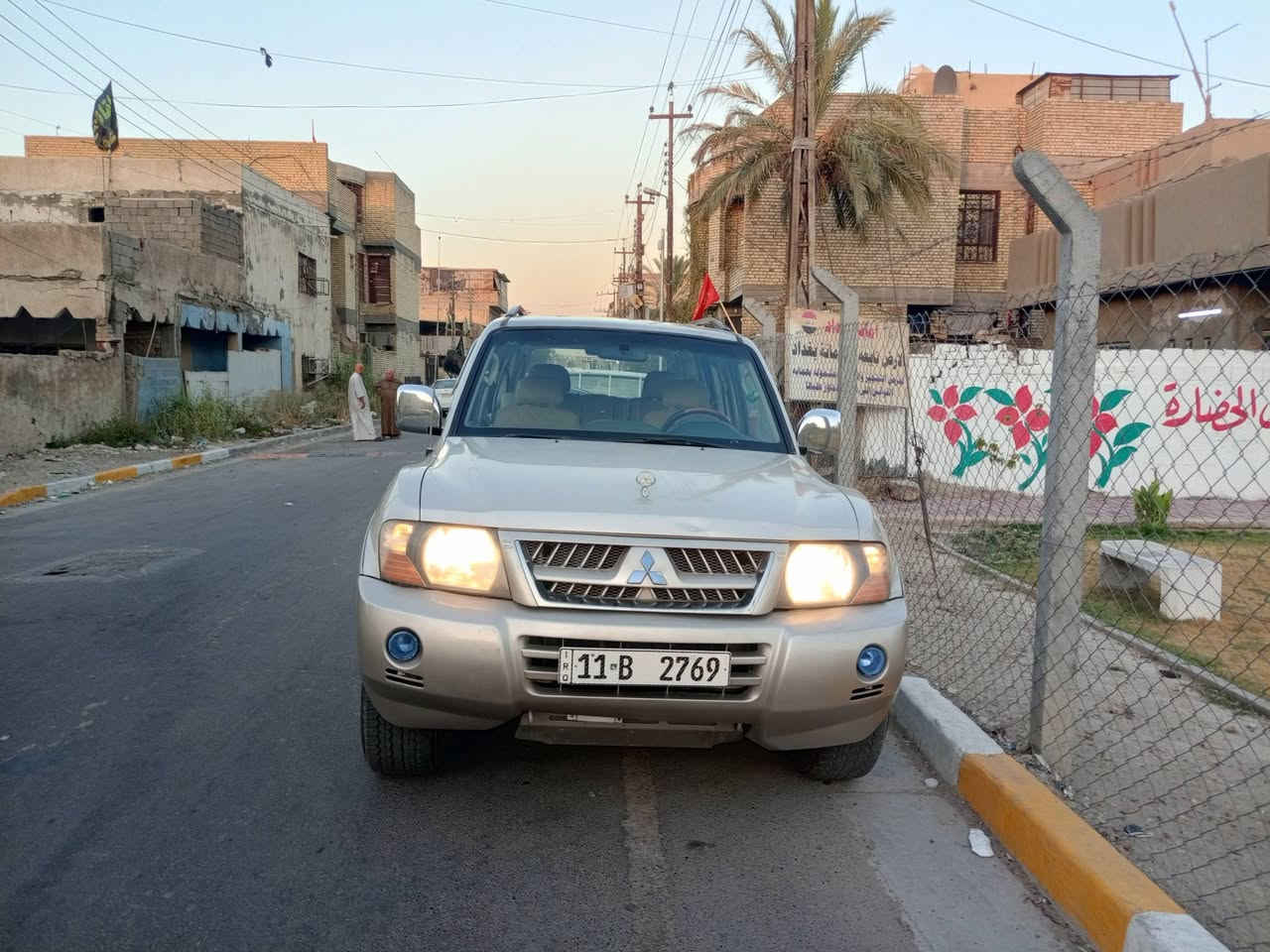 السلام عليكم عندي سيارة باجيرو موديل 2007سياره بسمي تخم تاير ويل كب كشنات كهربائيه بيه طخه بل الحاملغ الامامي عنوان بغداد حي نصر 
رقم الهاتف ***********
