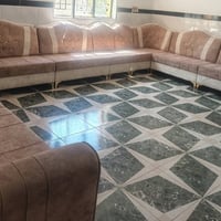 تخم ونص • كنب • نظيف