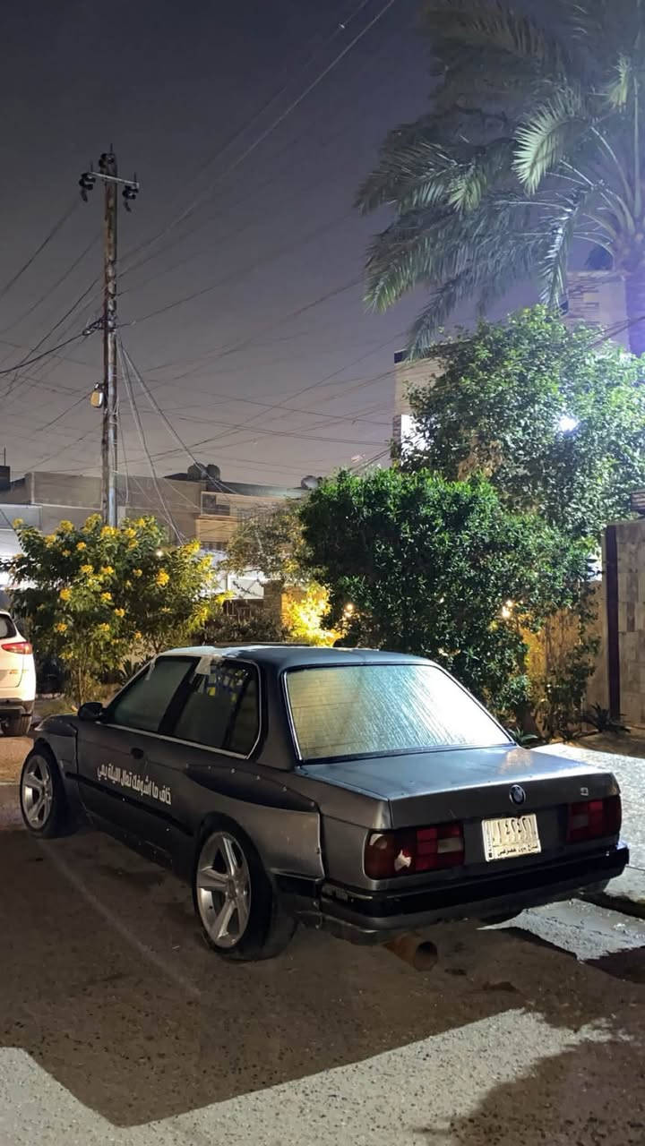 حيبدي موسم واريد اغير
 (للاستعراض )
BMW E30 
V8 4.4
خزان عمل 
كسرات ستيرن
هاند بريك هادروليك
شورشفت
نفخات وايد بدي
وبعد بيها شغلات بسيطة
السيارة متروكة بسبب توقف موسم الاستعراض 
رقم صلاح الدين مشروع وطني وين متريد احولك 
السعر 33 وبيها مجال 
مكان بغداد حي الجامعة 
***********
