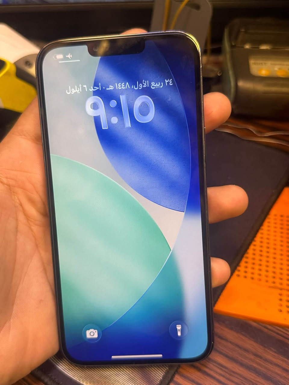 13pro max بطاريه 83 مبدل كامره اصليه+شاشه السعر ٤٥٠ للتواصل ***********
