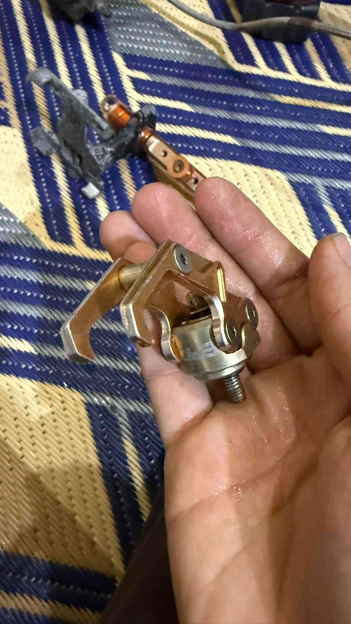 تزويد • ذيل سكنس • بصمة سويج