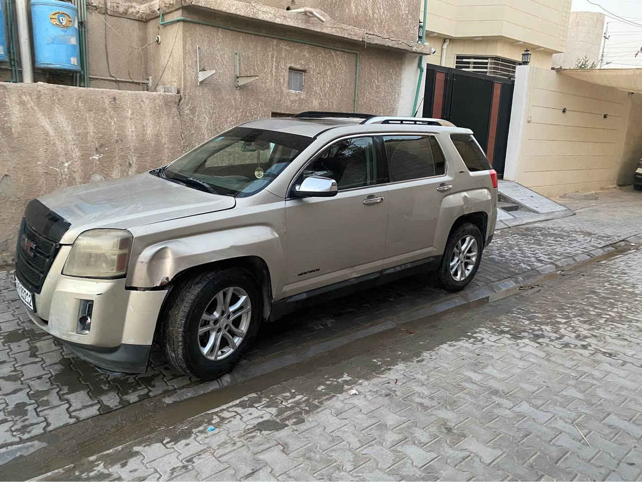 السلام عليكم 
جمسي تيران 
2012مديل التبريد يشتغل تحكم ستيرنه   الحداديه اربعين بالميه محرك 3500. تنته 
6 سلندر  رقم بصره انكليزي جديد 
 سعر 85وبيه مجال تعال شوفه  ***********
تصل وبخدمه البصرة, العراق
