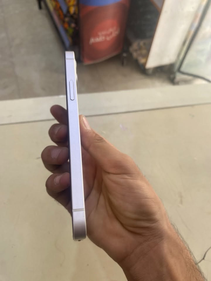 مثل ما موضح الشاشه مبدله ومكسور وما مبدل بي اي شي بس شاشه النضافه كدامك السعر خاص عادي  مراوس
ارد واتساب فقط هذه رقمي ***********

نص مكتوب في الصور:
- ٢:٣٤ القطع والخدمة تجمع Apple سجل تاريخ القطع والخدمة، وهذا السجل يعرض معلومات عن هذا الـ iPhone وحالته وتفاصيل إصلاحه. معرفة المزيد... سجل تاريخ الخدمة الشاشة غير معروف
- ٢:٣٣
- حول
- الاسم
- Ali Haidar
- إصدار iOS
- 26.6.2
- اسم الطراز
- iPhone 12
- رقم الطراز
- MGGV3CH/A
- الرقم التسلسلي
- DNPF4RNSODYM
- انتهت صلاحية التغطية
- سجل تاريخ القطع والخدمة
- الأغاني
- الفيديوهات
- ١٠٨
- الصور
- ٣١٩