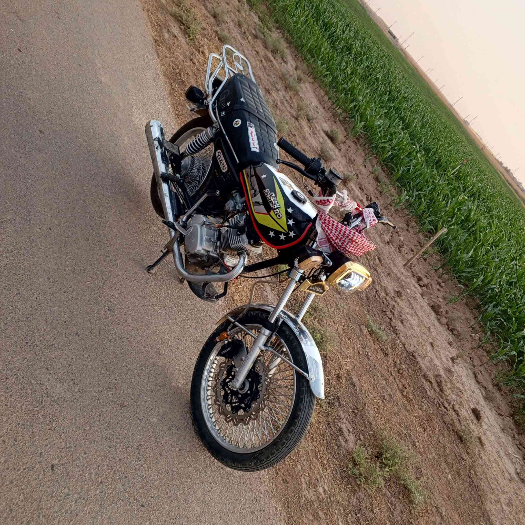 سلام عليكم دراجه نامي برو موديل 2025 دراجه  نضافه فول محرك كبس اخرس شرط كامل مكمله سعره 550بيه مجال لشراي يتصل ***********مكان فلكت وادي النفط
