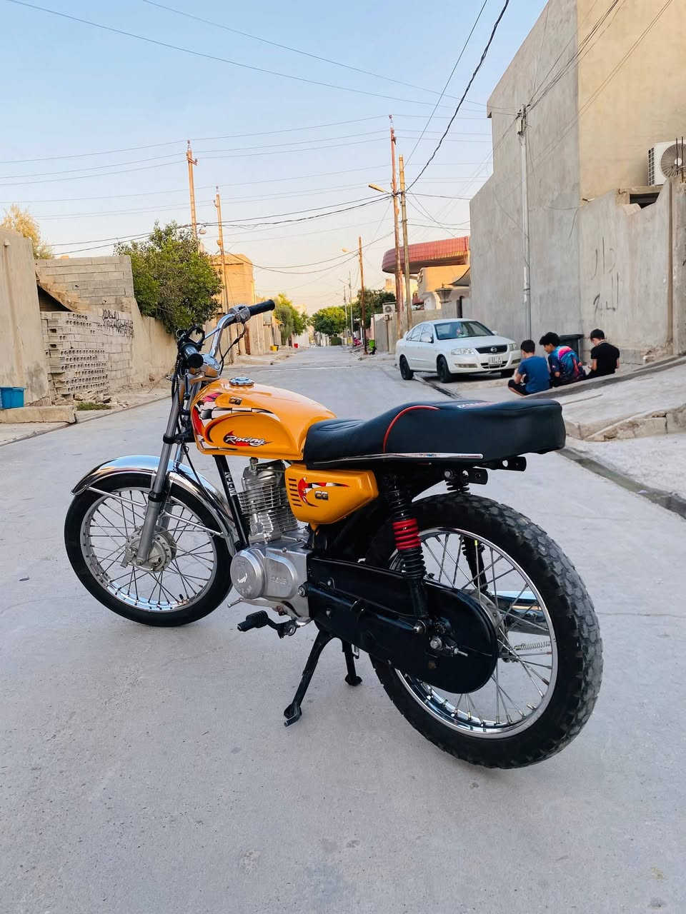 سلام عليكم نامه للبيع 2020محرك لا صوت ولا تنقيص ولا تبخير صوته كلش ناعم تجي تفحص وتاخذ تانكي نضيف كابريتر جديد دراجه بل شرط سعره 325وبي مجال حك جيتك مكاني كركوك حزيران رقمي***********متواجد واتساب وماسنجر .
