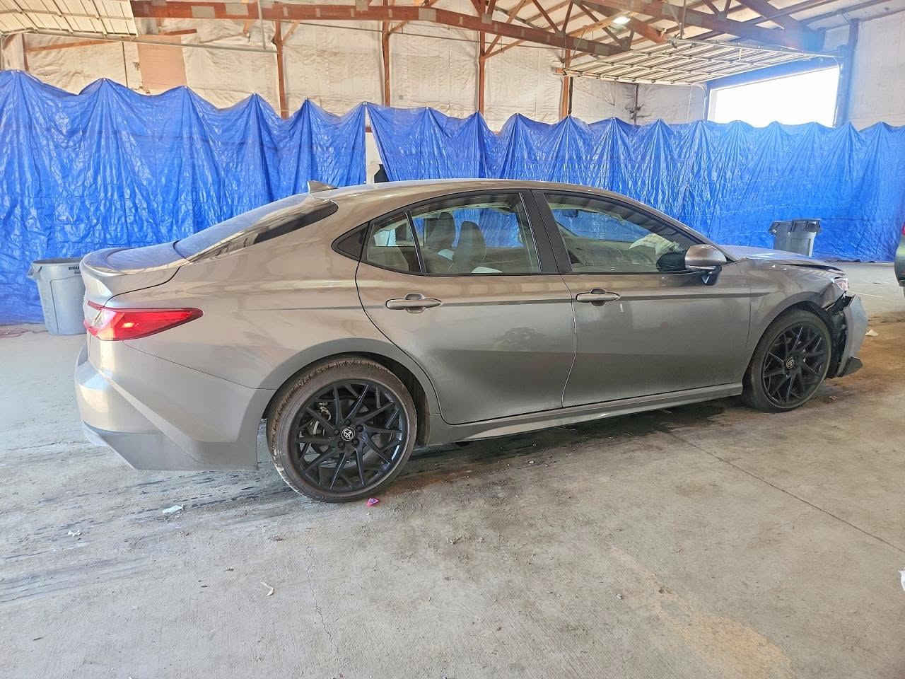 🚨 مزاد مباشر قريباً – حجز مسبق مع مكتب العميري 🇺🇸⚡
​🎯 سيارة معروضة للمزاد الأمريكي القادم!
​🚗 السيارة: [TOYOTA CAMRY]
📅 الموديل: [2026]
🔑 رقم الشاسي (VIN): [4T1DAACK8TU289641]
🛠️ تفاصيل الحادث: موضح بالصور
⚙️ المواصفات:
 محرك 4 سلندر 
​ الفئة SE
📟 العداد: [7,264 mi]
​⏰ تاريخ ووقت المزاد: [ يوم الاثنين2026/8/10 - الساعة 5:00 مساءً]
💵 السعر التقديري الشراء : [حسب سعر المزاد]
​📌 تكدر تدخل معانا بالمزاد وتحدد السعر بنفسك!
​📲 للمشاركة بالحجز أو الاستفسار عن تفاصيل المزاد التواصل معنا:
📞 *********** (اتصال + واتساب)
​📍 مكتب العميري - نشتريلك من المزاد المباشر ونوصلها لباب بيتك
📍 العنوان : القيارة \ قرب جسر القيارة \ مقابل معرض الشهيد ابو زوبع
