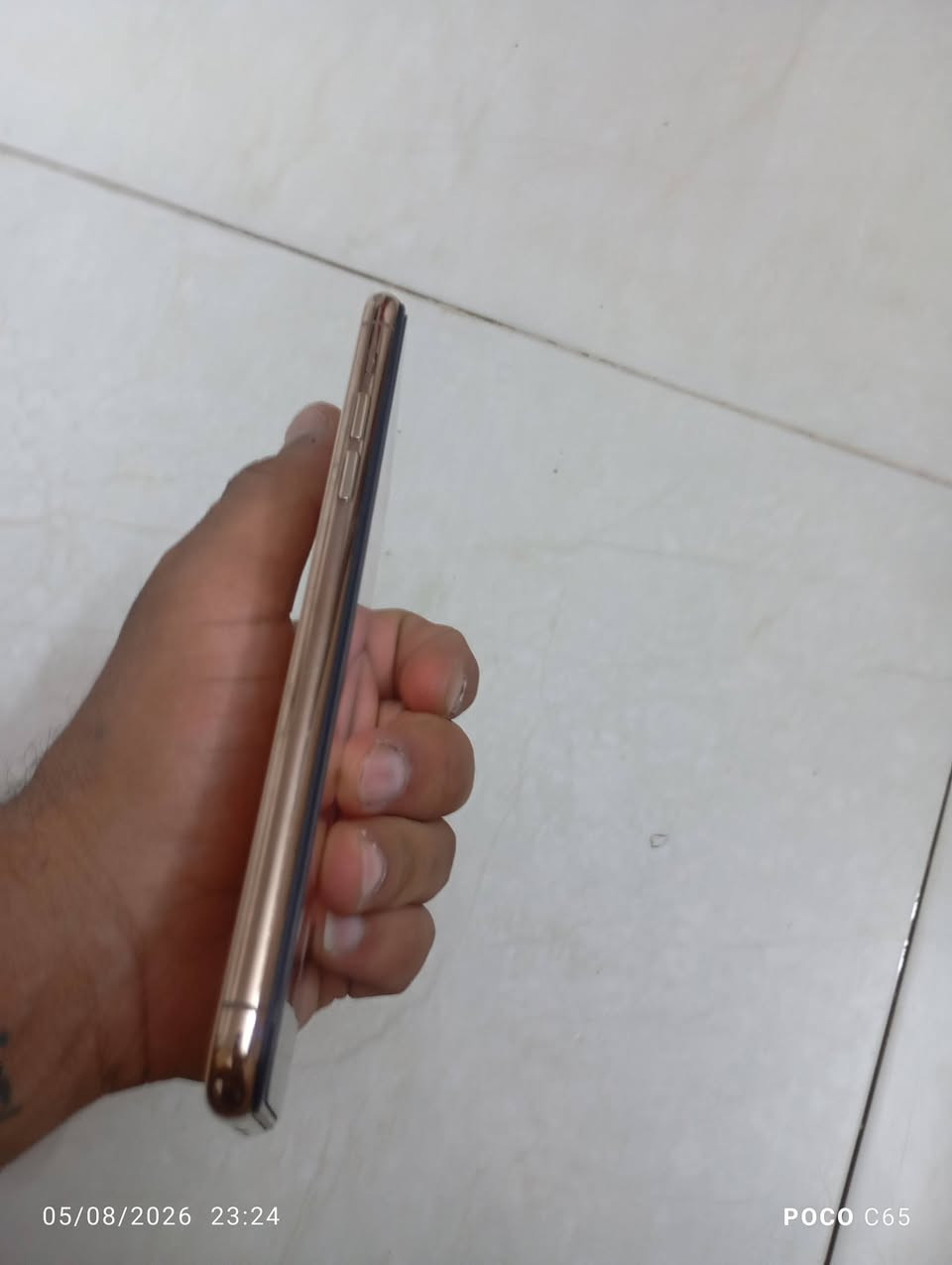 11برو ماكس    العنون بغداد البلديات ***********
السعر 260
الجهاز كله بلادي فقط شاشه مبدله شاشه اصليه الجهاز نضيف البطاريه 71الله شاهد مايصرف ابد
