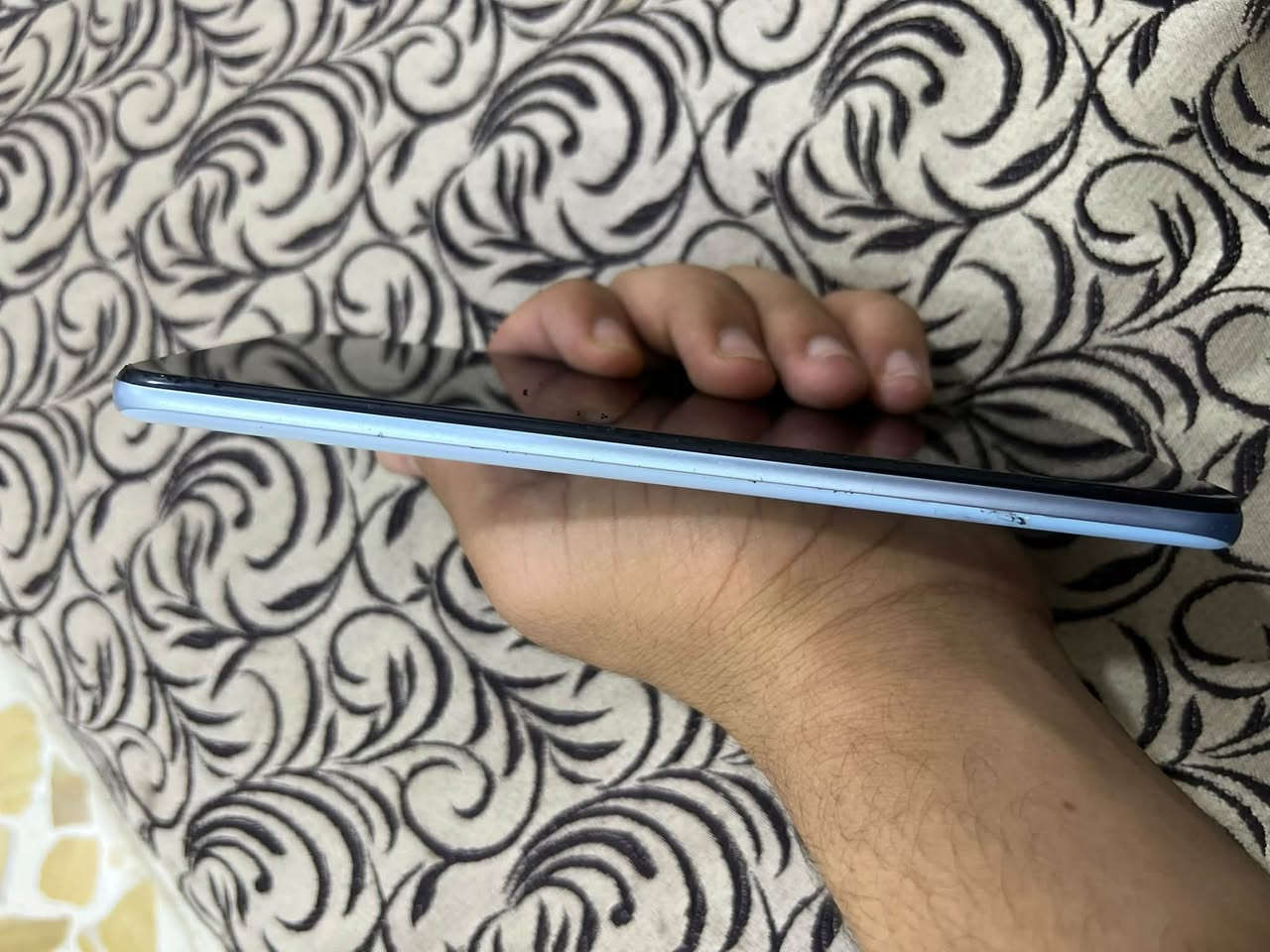 السلام عليكم بيع مستعجل
هونر x7a

ذاكره128

بطاريا 6000 عملاقه

رام 6 

مستبدل شاشه اصليه شرط 

***********بي وتساب

نص مكتوب في الصور:
- حول الهاتف 0:09 MagicOS إصدار 8.0 رقم الإصدار 8.0.0.334(C185E12R2P3) الموديل RKY-LX2 وحدة التخزين الداخلية المساحة الفارغة 108.49 غ.ب. الإجمالي 128 غ.ب. اسم الجهاز HONOR X7a المعالج المركزي Mediatek Helio G37 ذاكرة الوصول العشوائي 4+4 غ.ب. HONOR RAM Turbo دقة الشاشة 1600 × 720 البطارية 6000 mAh